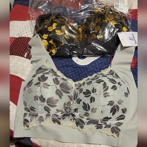 Floral Lace Women's Bra in Gray and Black